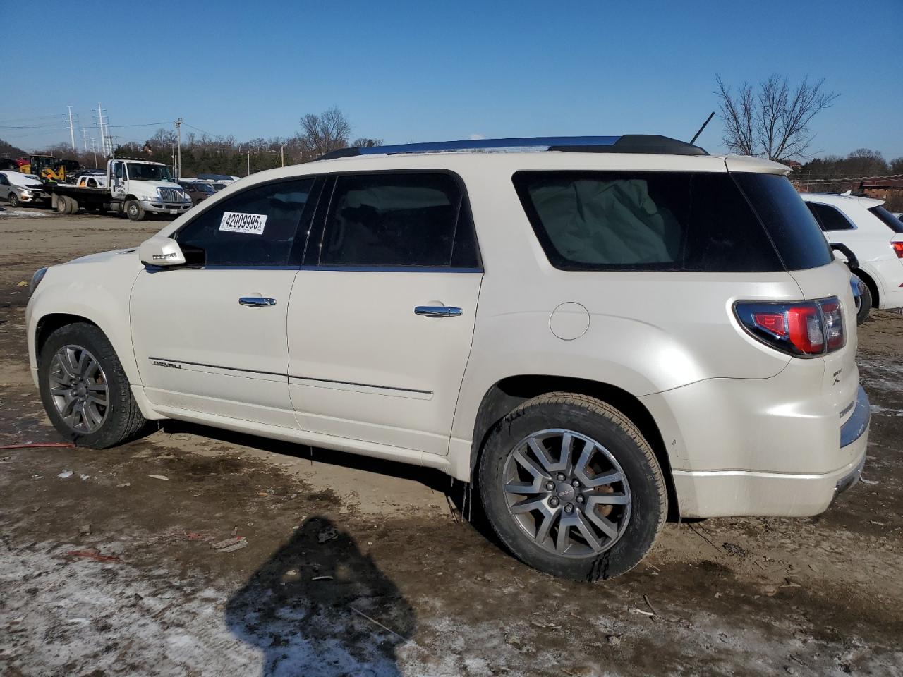 2014 GMC Acadia - Image 2