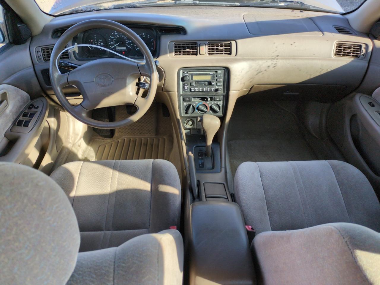 1999 Toyota Camry - Image 8
