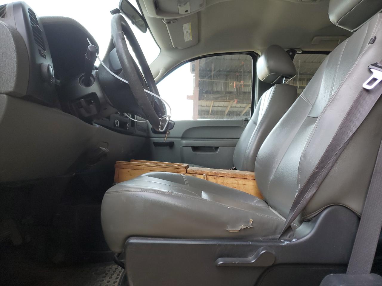 2010 Chevrolet Silverado - Image 7