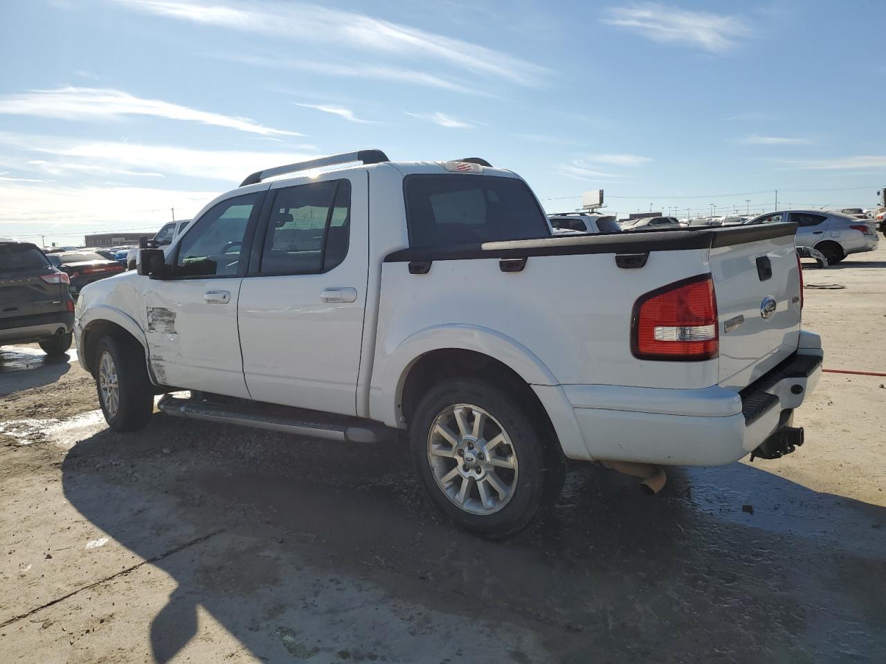2007 Ford Explorer - Image 2