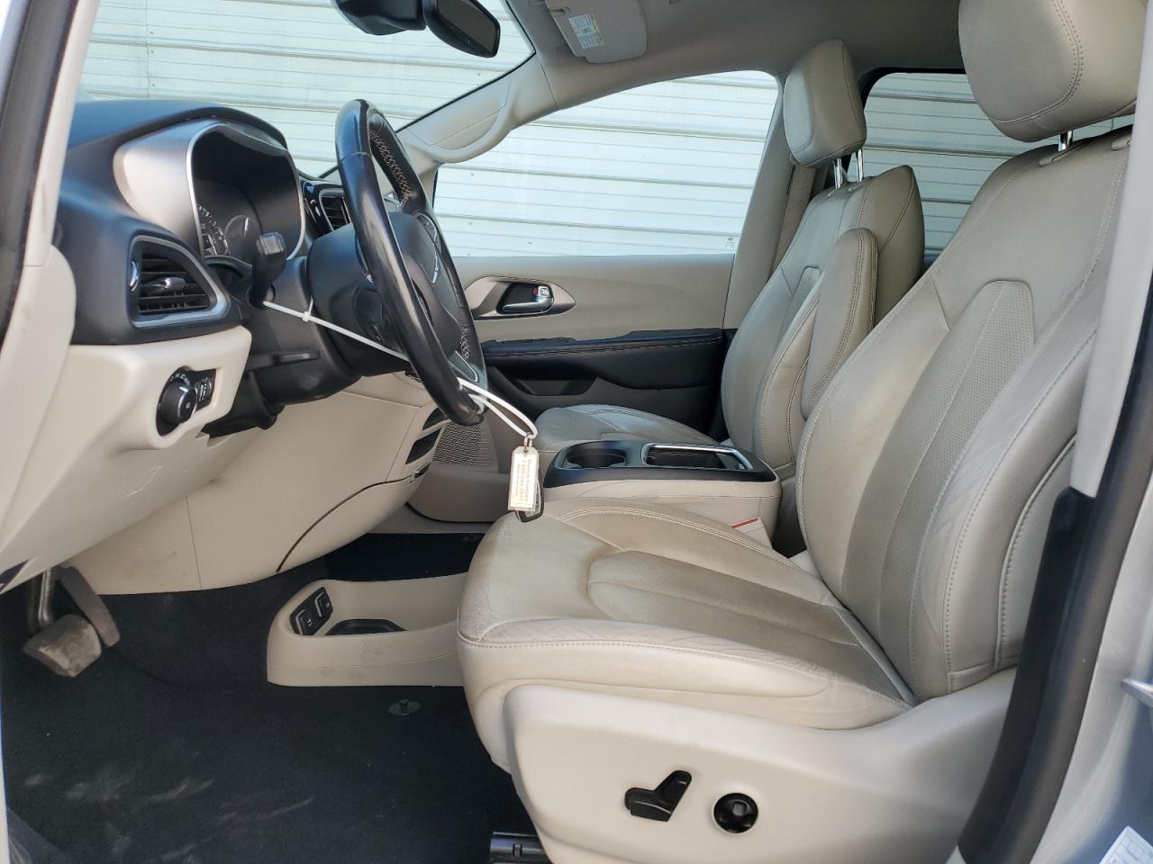 2021 Chrysler Pacifica - Image 7