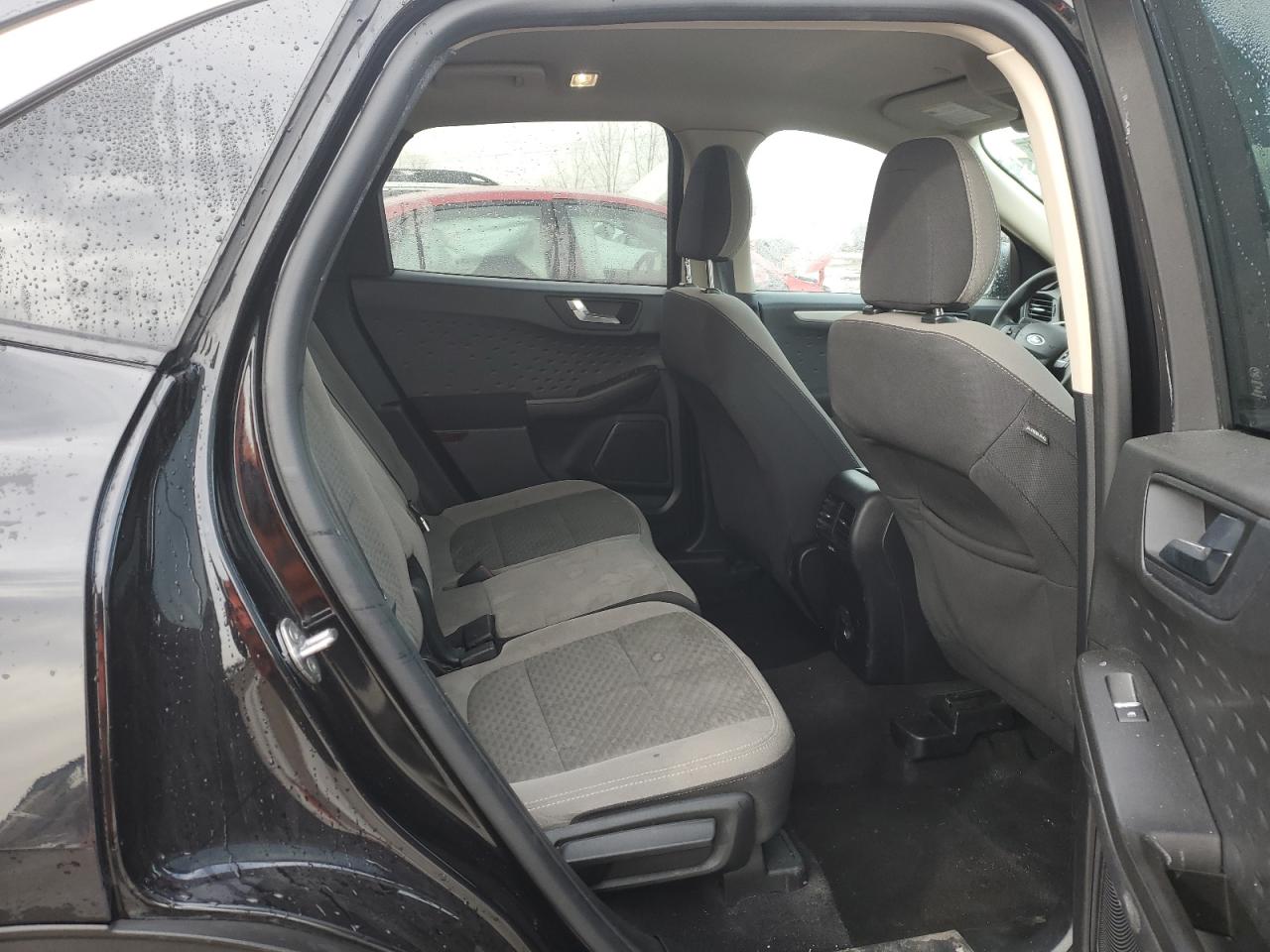 2020 Ford Escape - Image 10