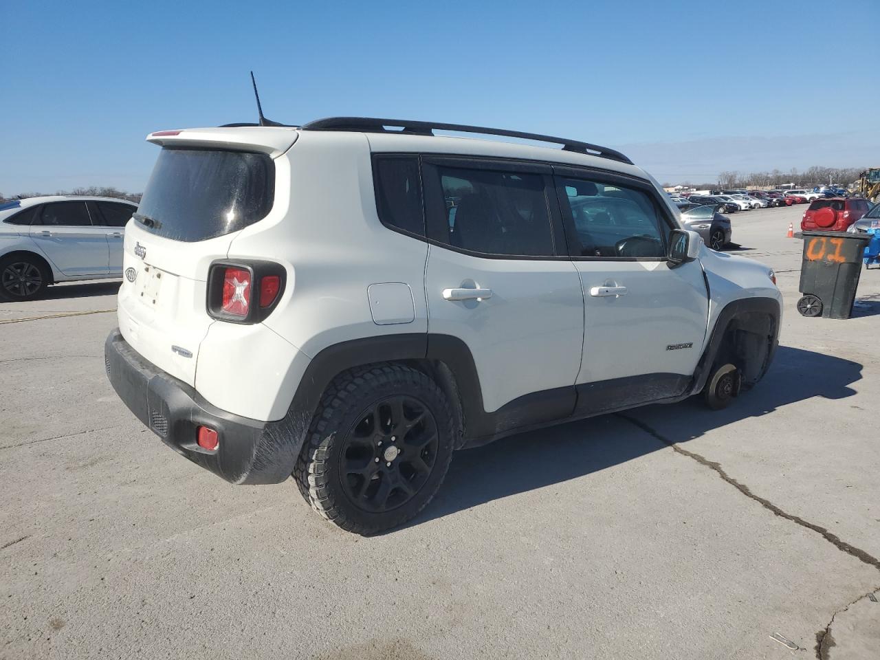 2018 Jeep Renegade - Image 3