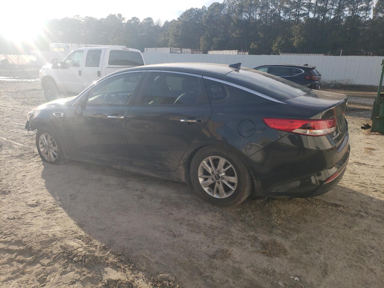 2016 Kia Optima - Image 2