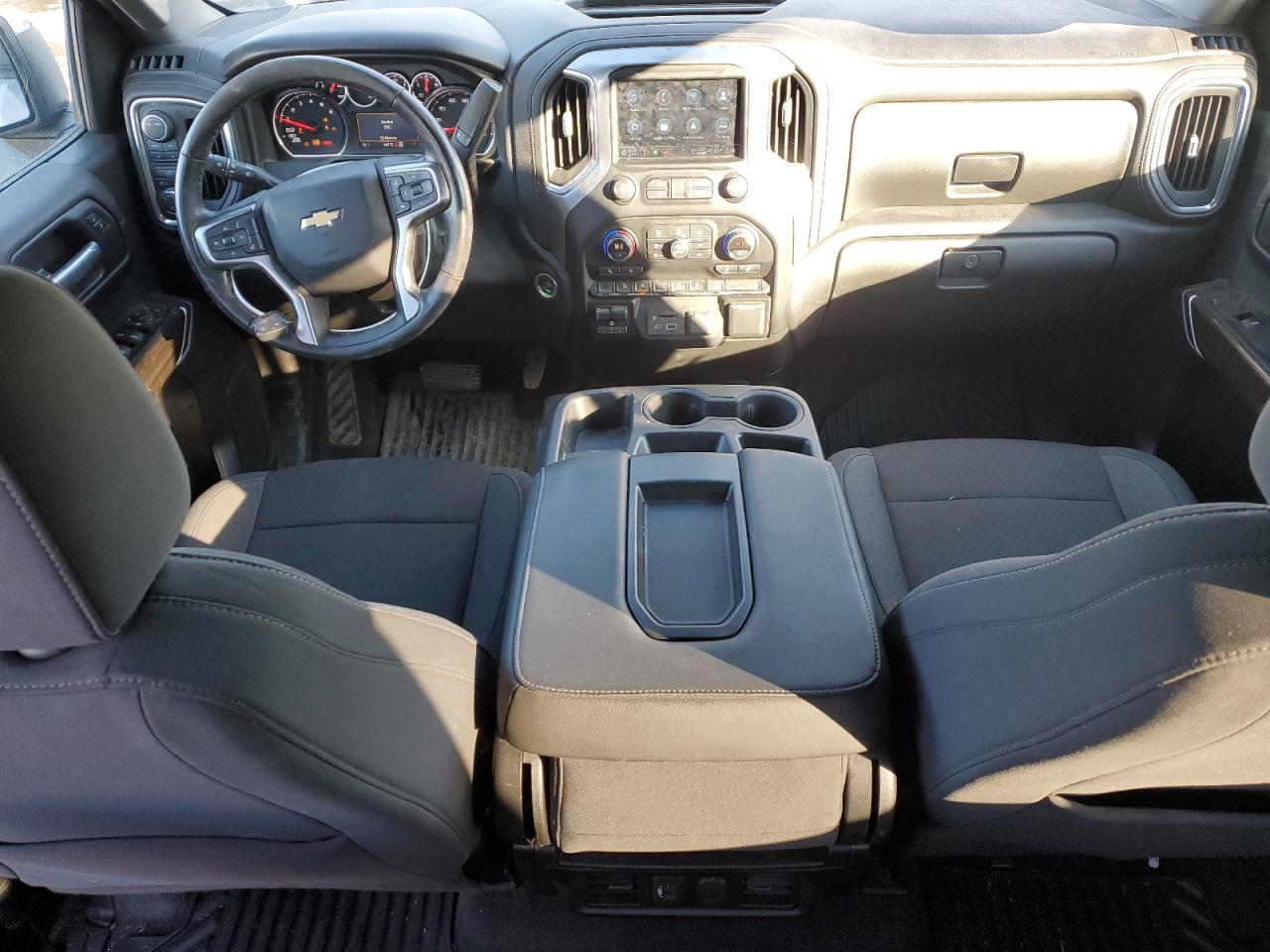 2021 Chevrolet Silverado - Image 8