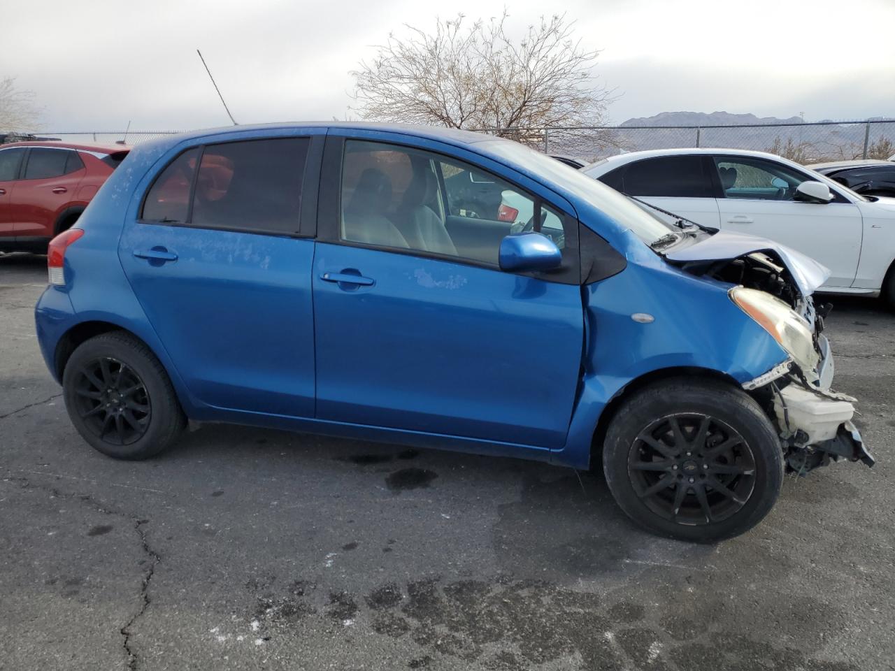 2011 Toyota Yaris - Image 4