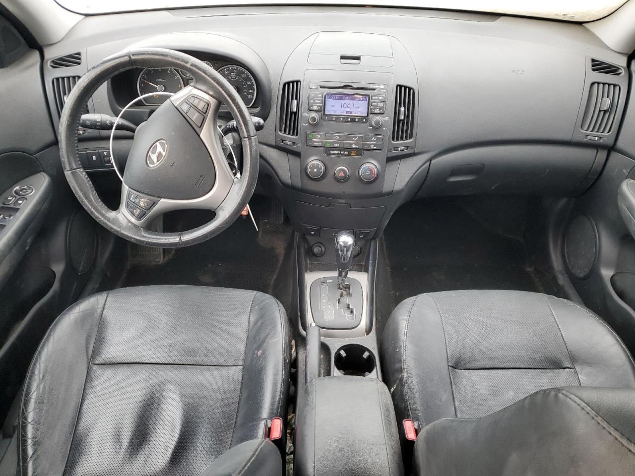 2012 Hyundai Elantra - Image 8