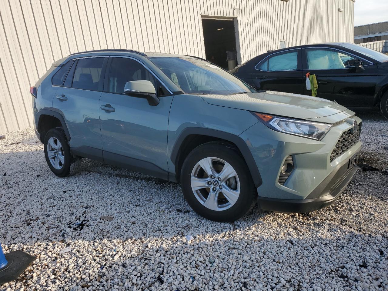 2020 Toyota RAV 4 - Image 4