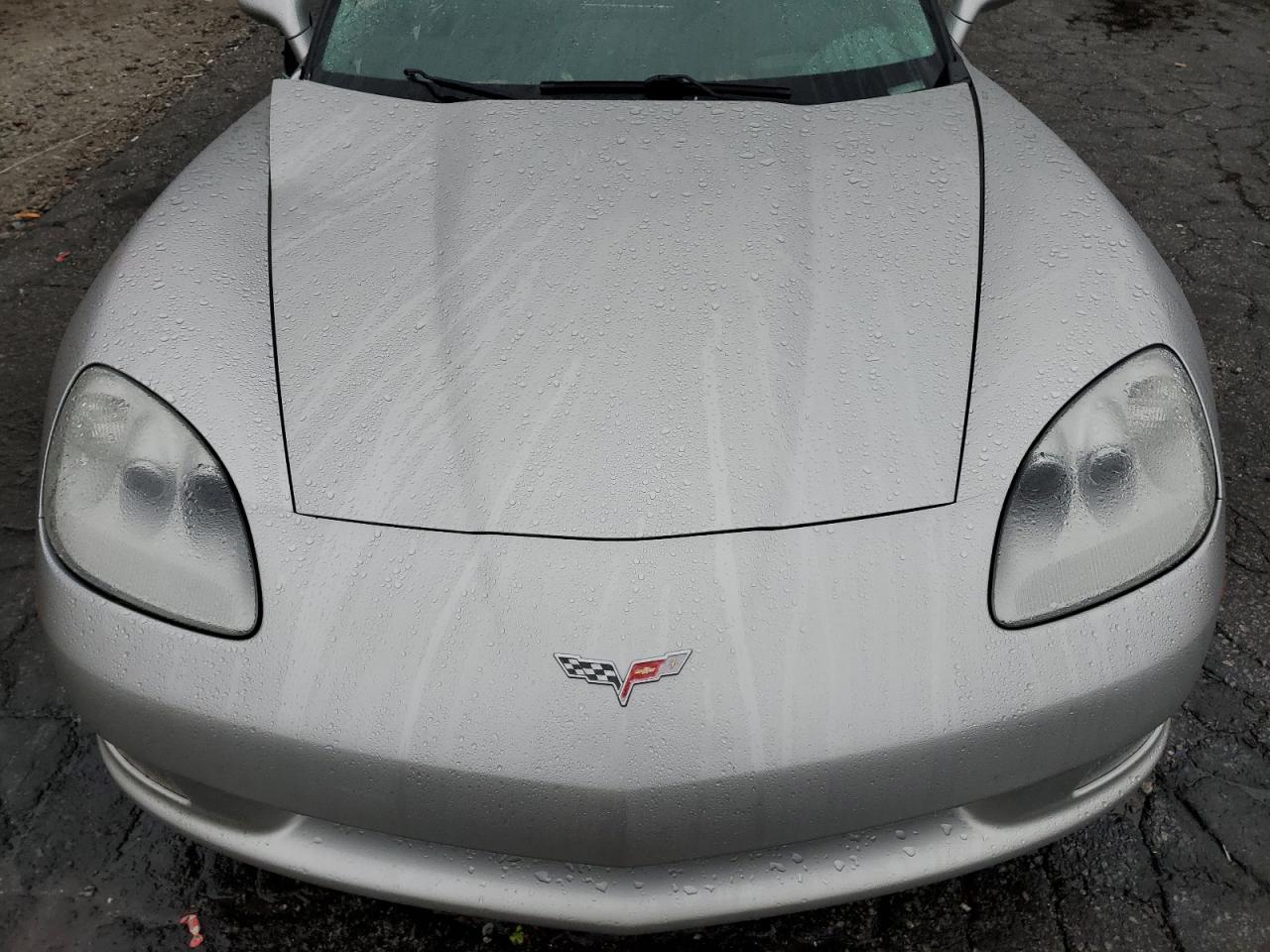 2005 Chevrolet Corvette - Image 11