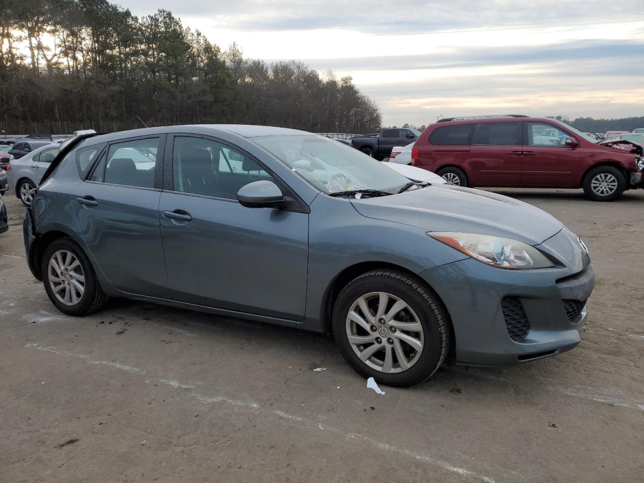 2012 Mazda 3 - Image 4