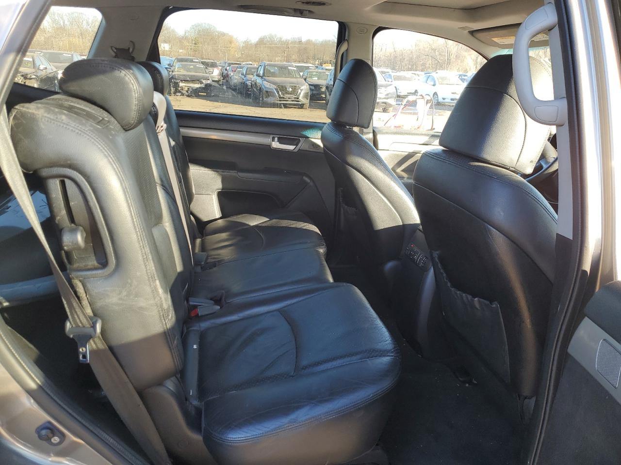 2009 Kia Mohave (Borrego) - Image 10