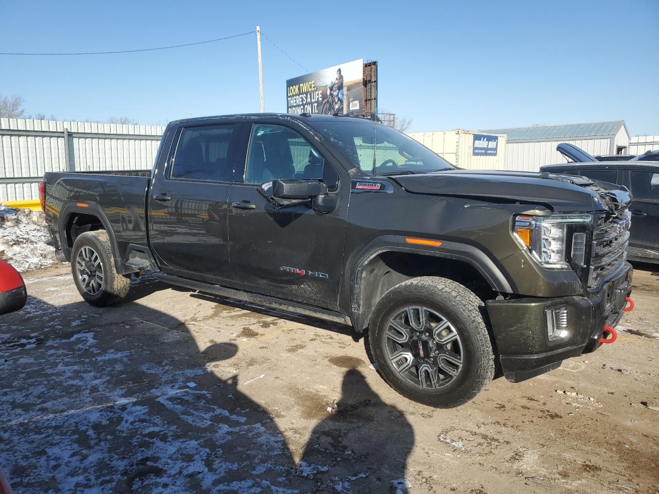 2022 GMC Sierra - Image 4