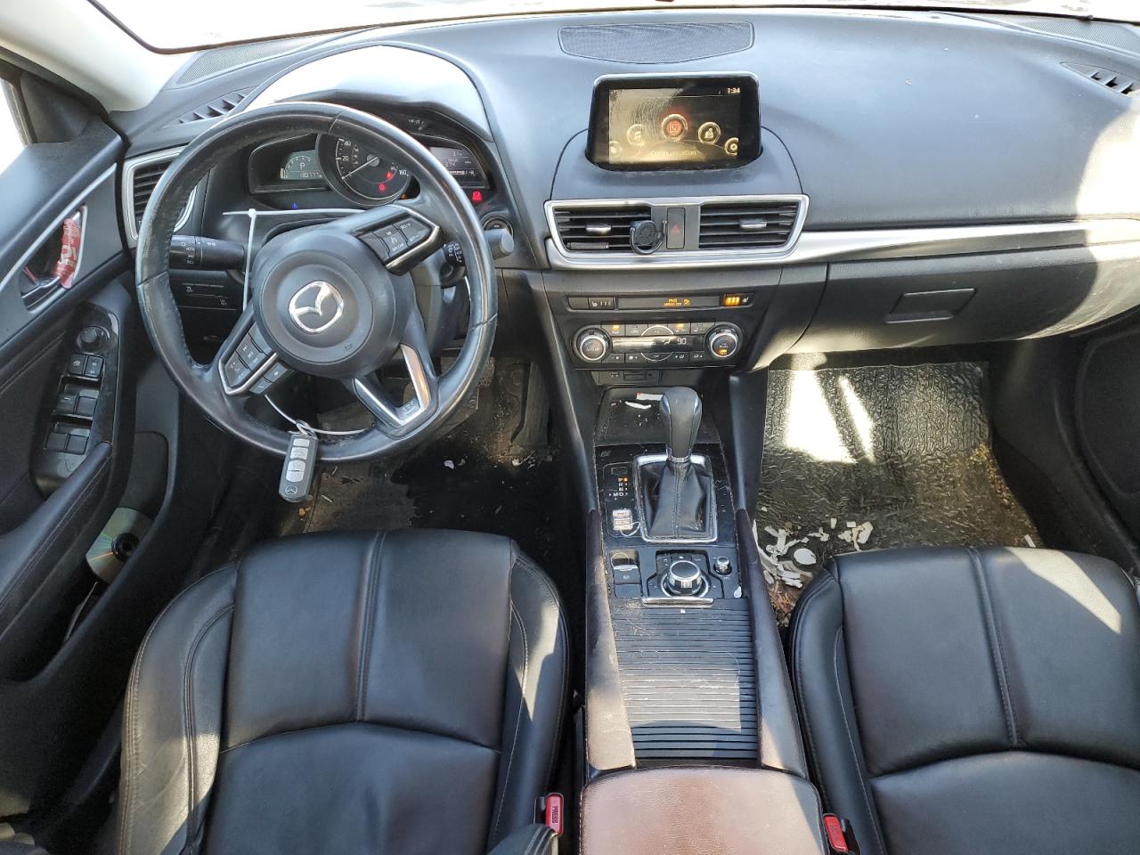 2017 Mazda 3 - Image 8