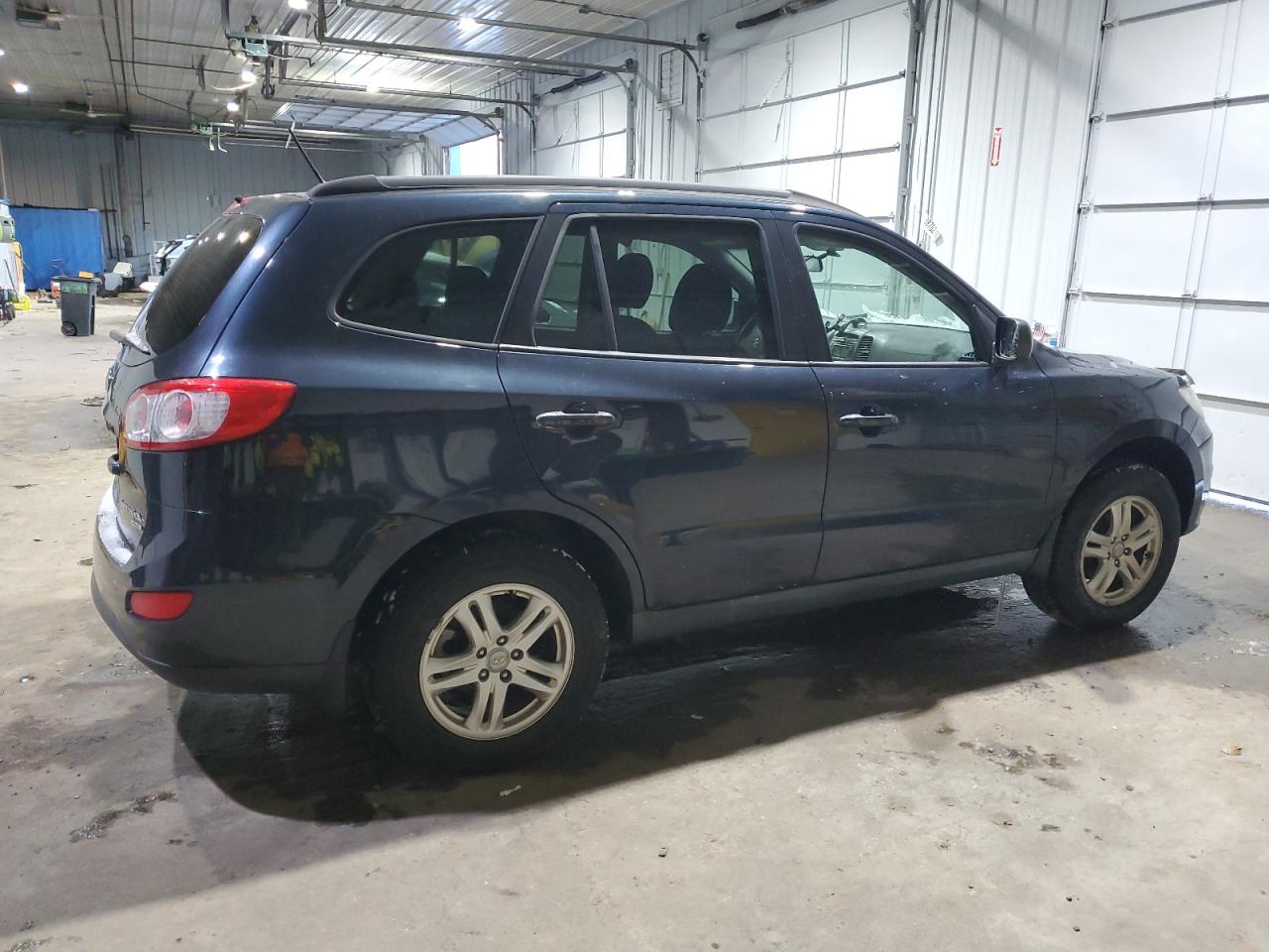 2011 Hyundai Santa Fe - Image 3