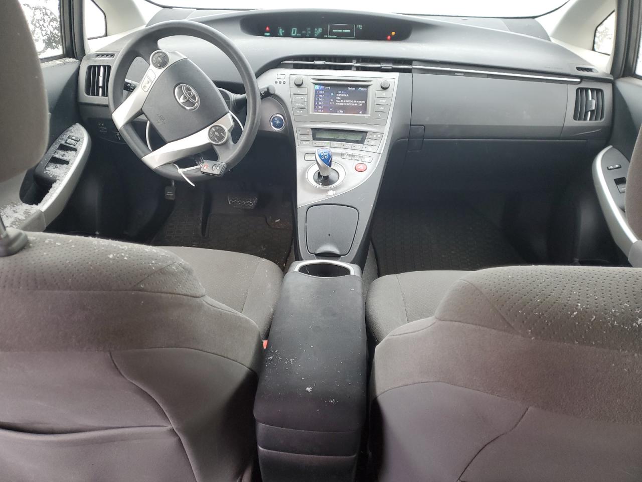 2014 Toyota Prius - Image 8