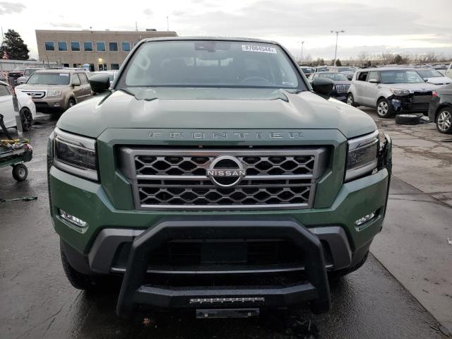  NISSAN FRONTIER 2022 Зеленый