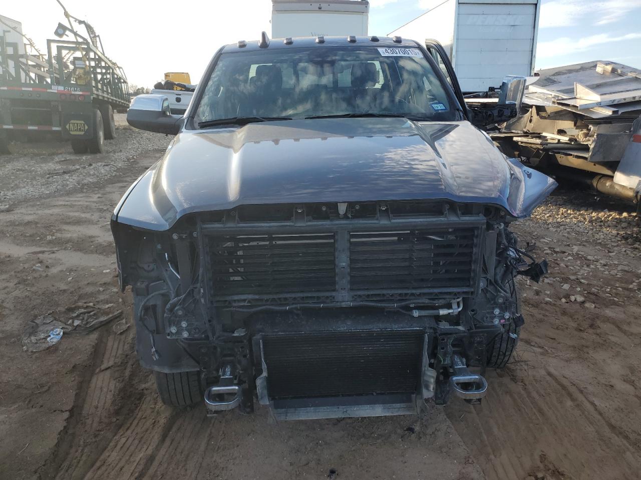 2022 RAM 3500 - Image 5