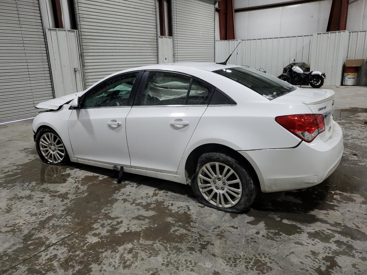 2014 Chevrolet Cruze - Image 2