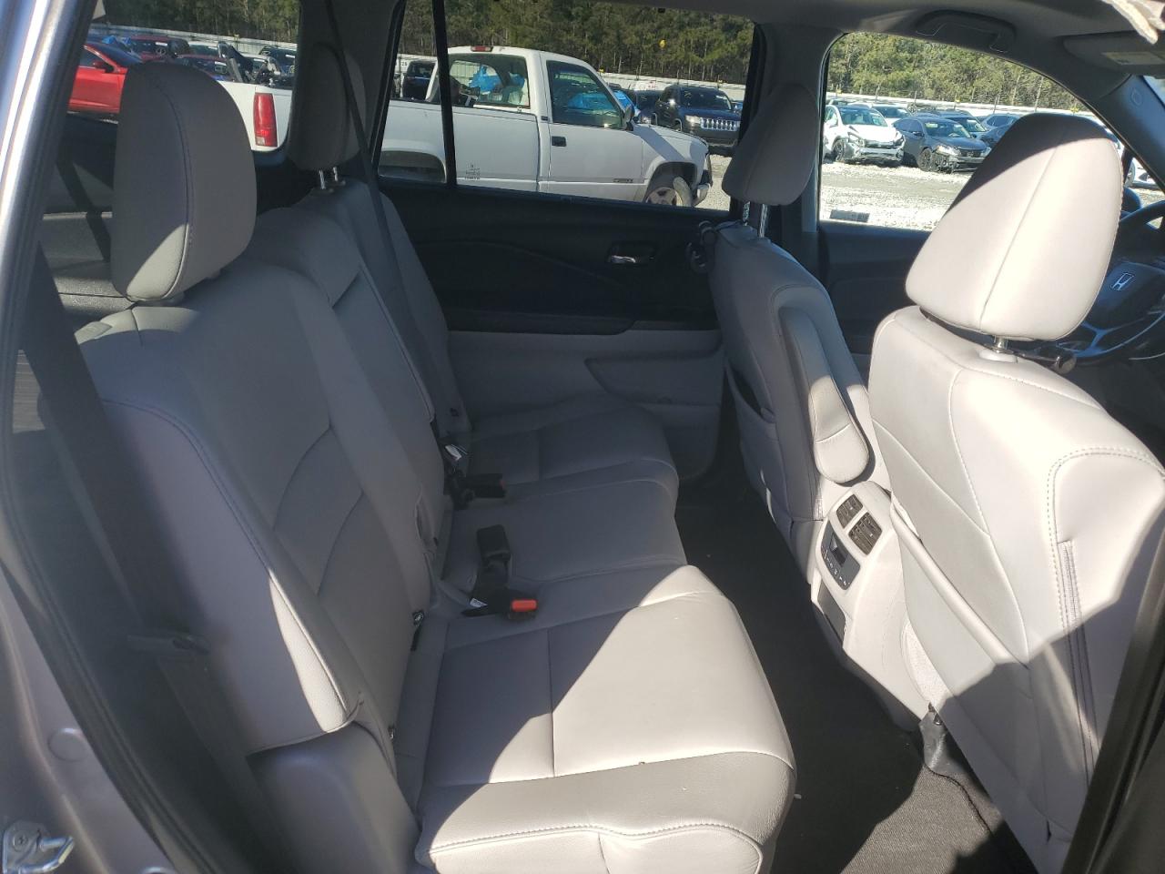 2022 Honda Pilot - Image 12