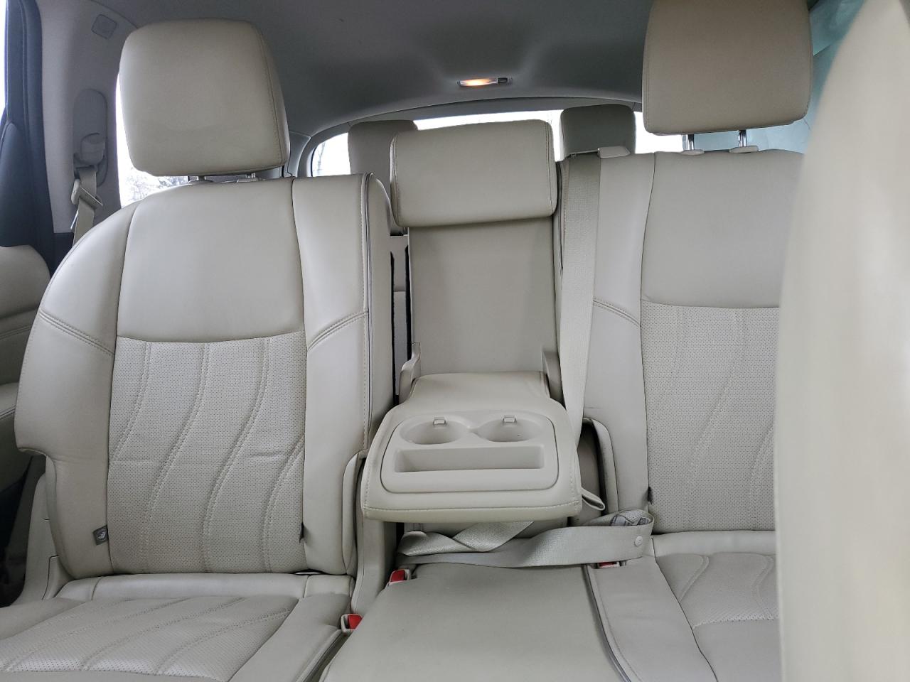 2017 Infiniti QX60 - Image 10
