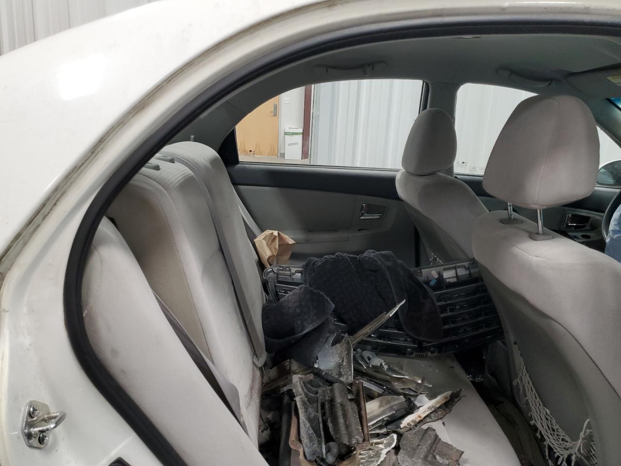 2008 Kia Spectra - Image 10