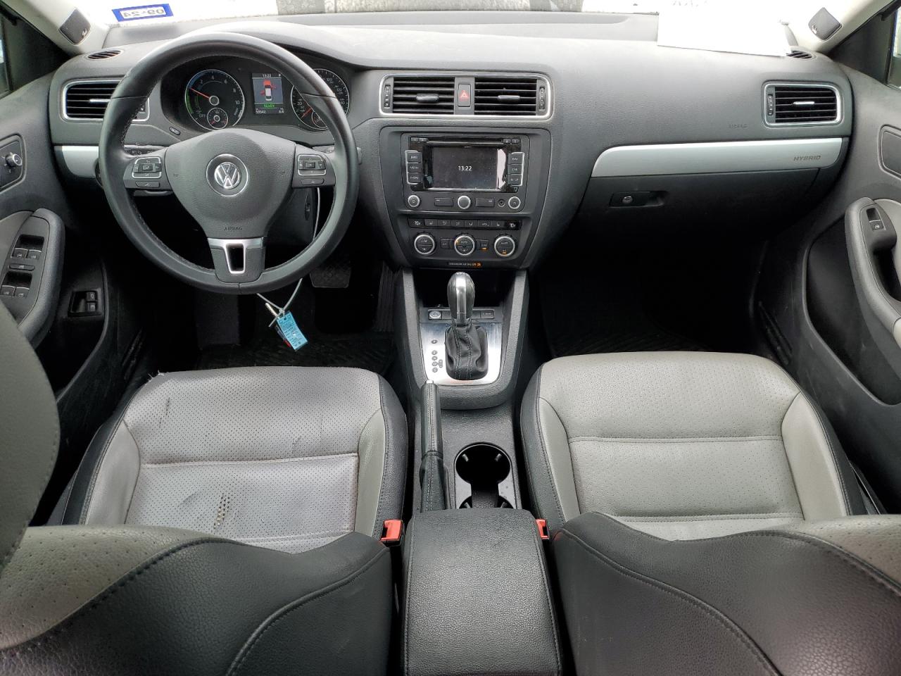 2014 Volkswagen Jetta - Image 8