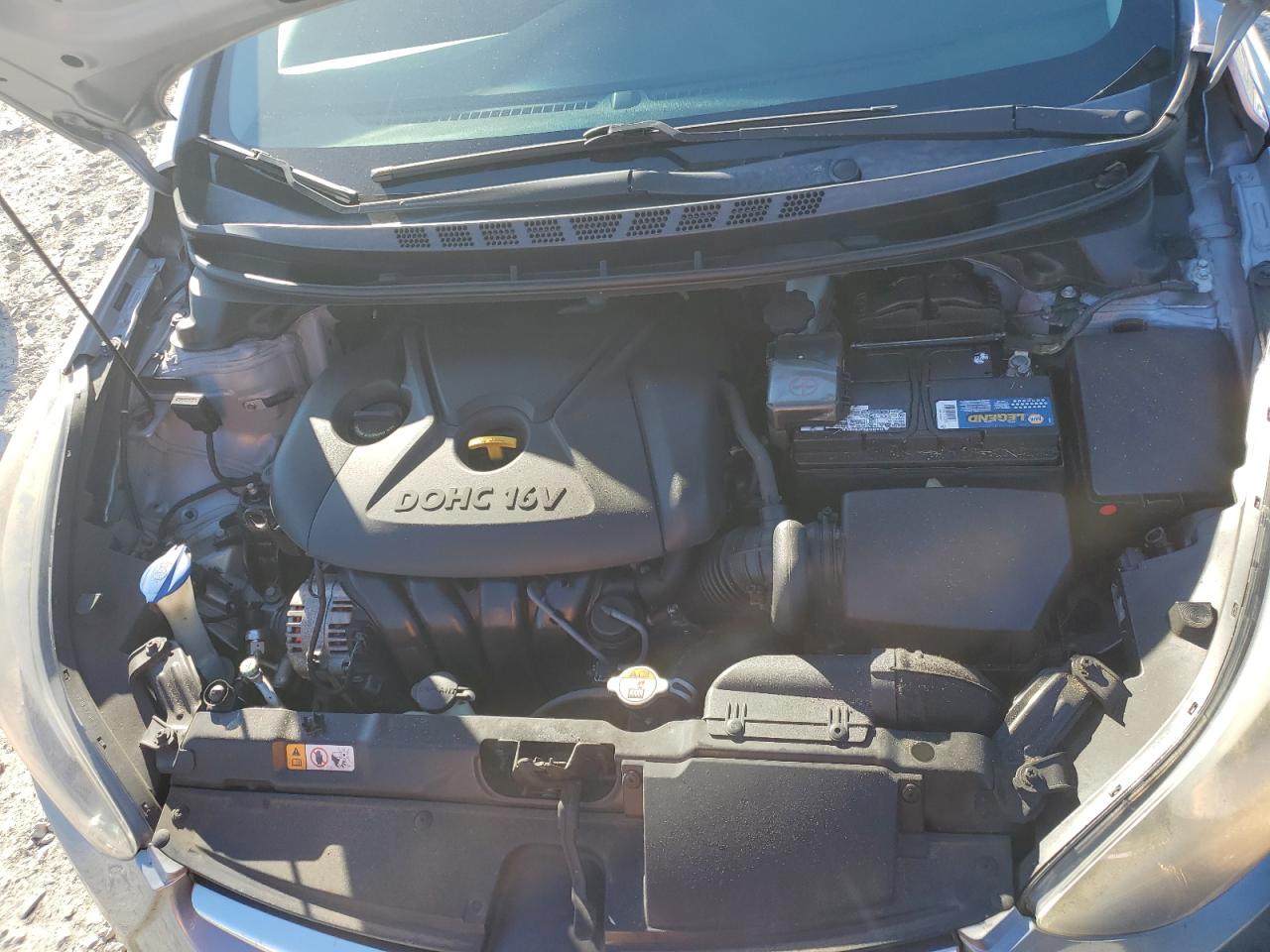 2015 Hyundai Elantra - Image 11