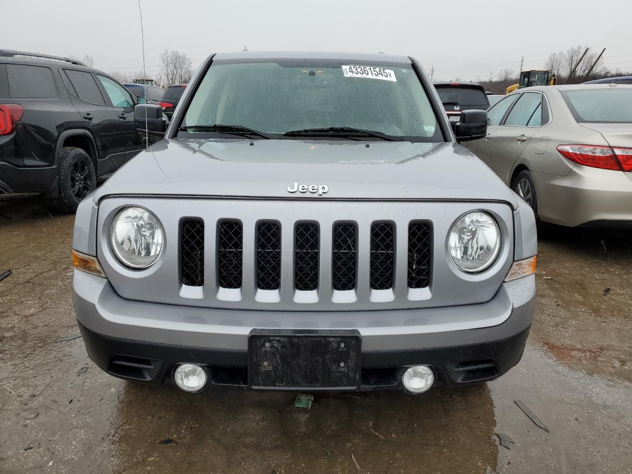 2016 Jeep Liberty (Patriot) - Image 5