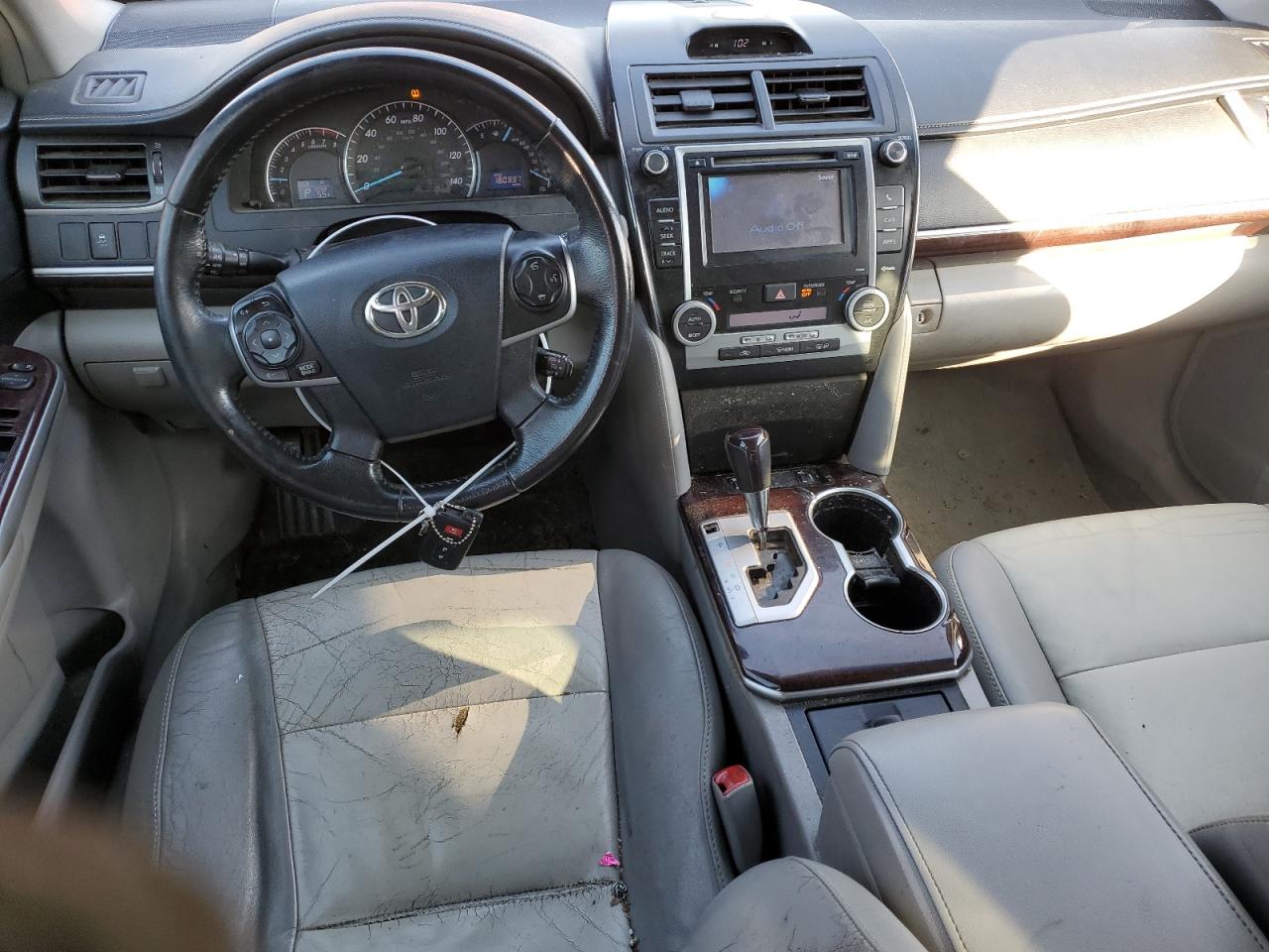 2013 Toyota Camry - Image 8