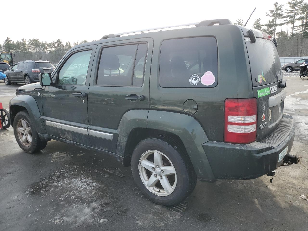 2012 Jeep Liberty (North America) - Image 2