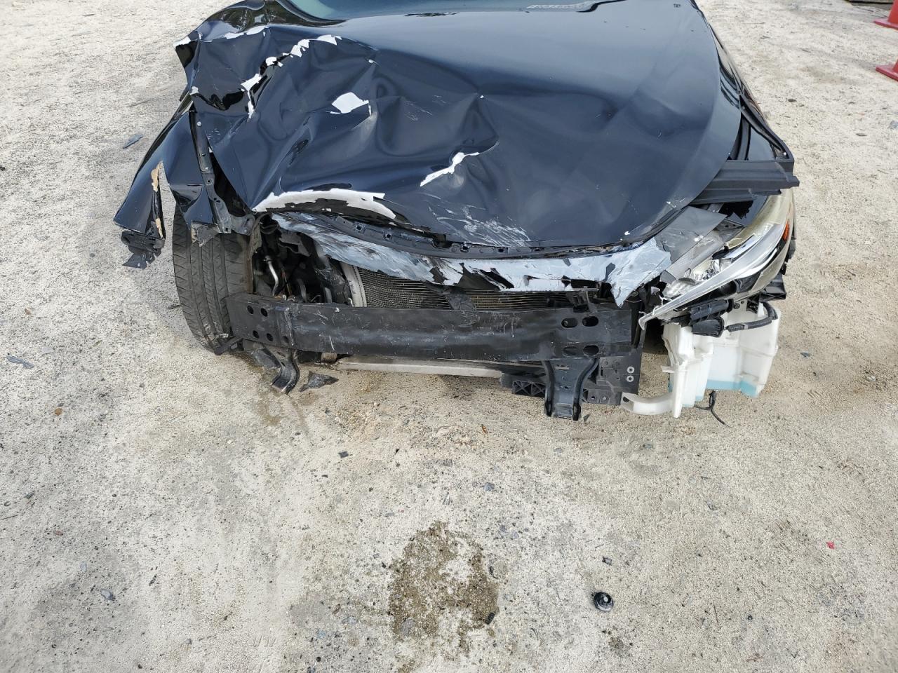 2015 Infiniti Q50 - Image 11