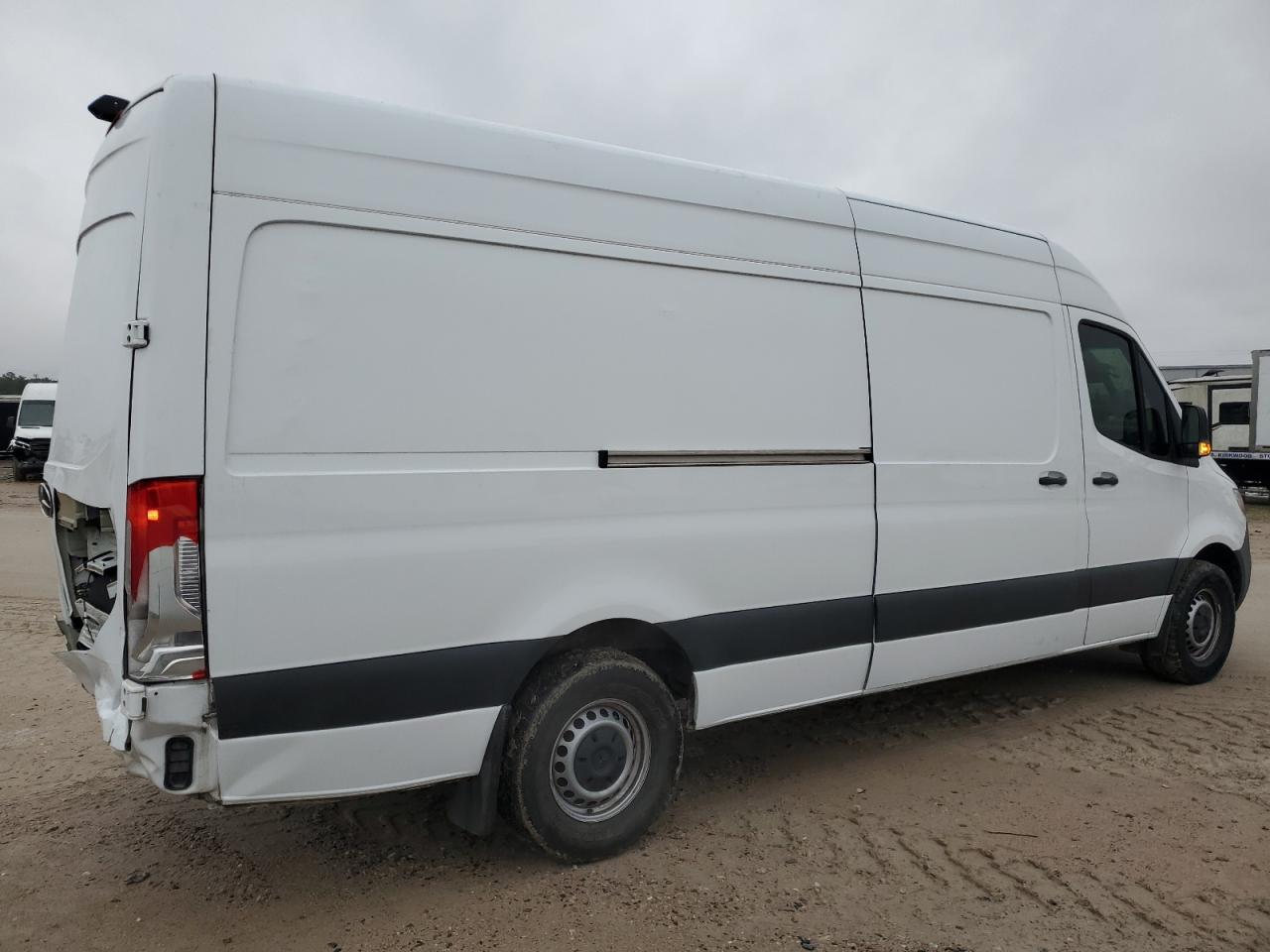2023 Mercedes-Benz Sprinter - Image 3