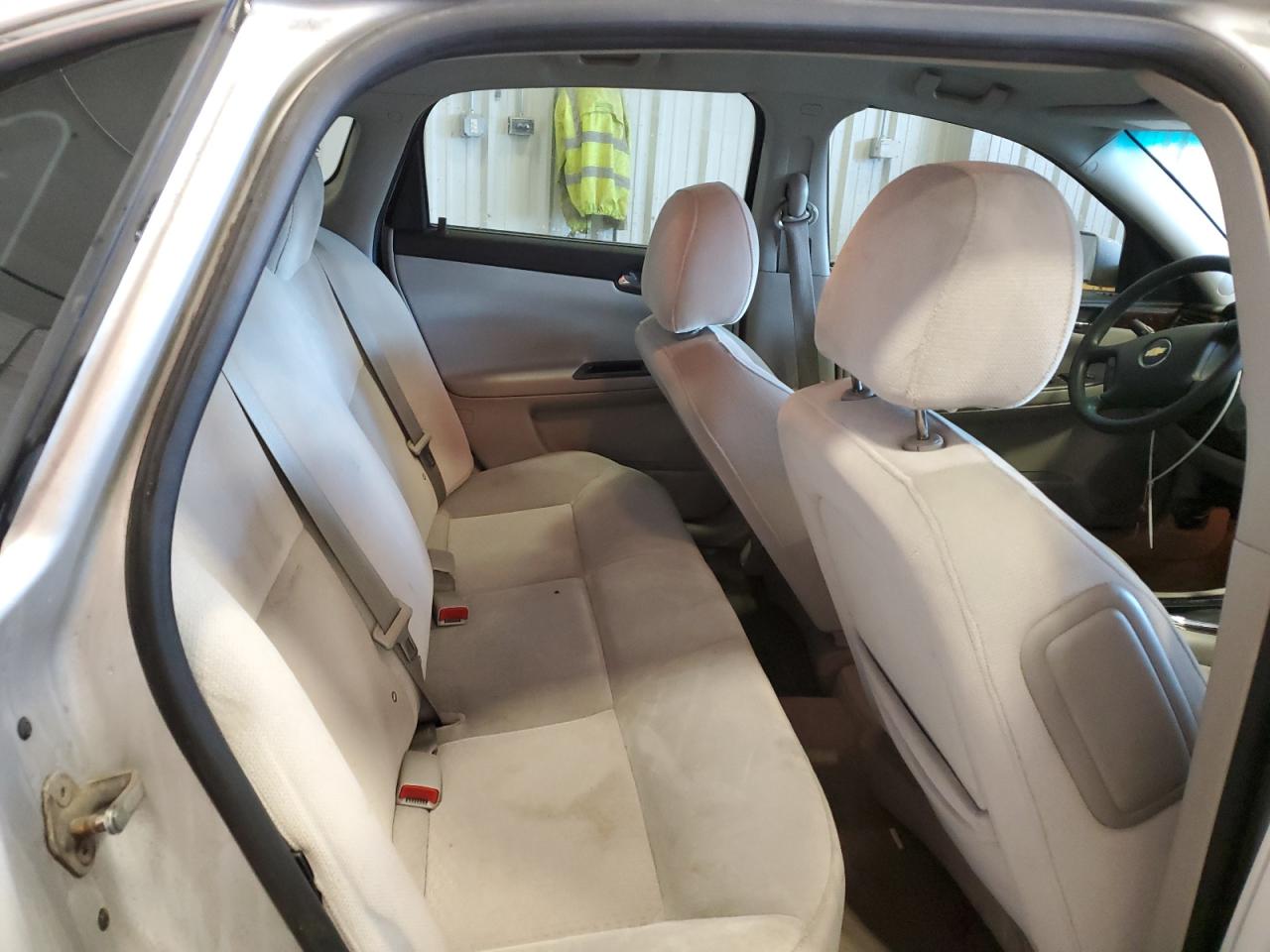 2013 Chevrolet Impala - Image 10