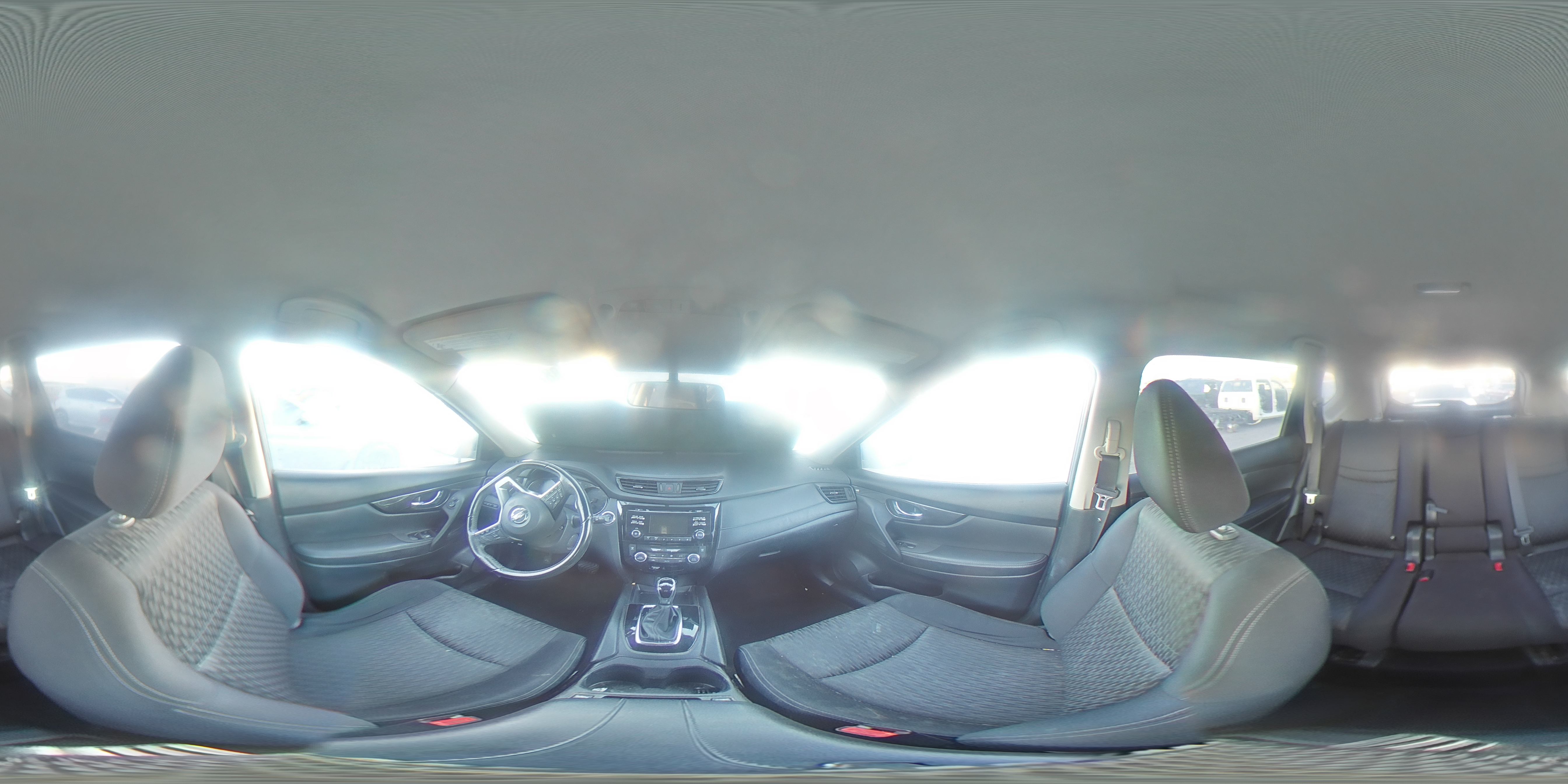 2017 Nissan Rogue - Image 14