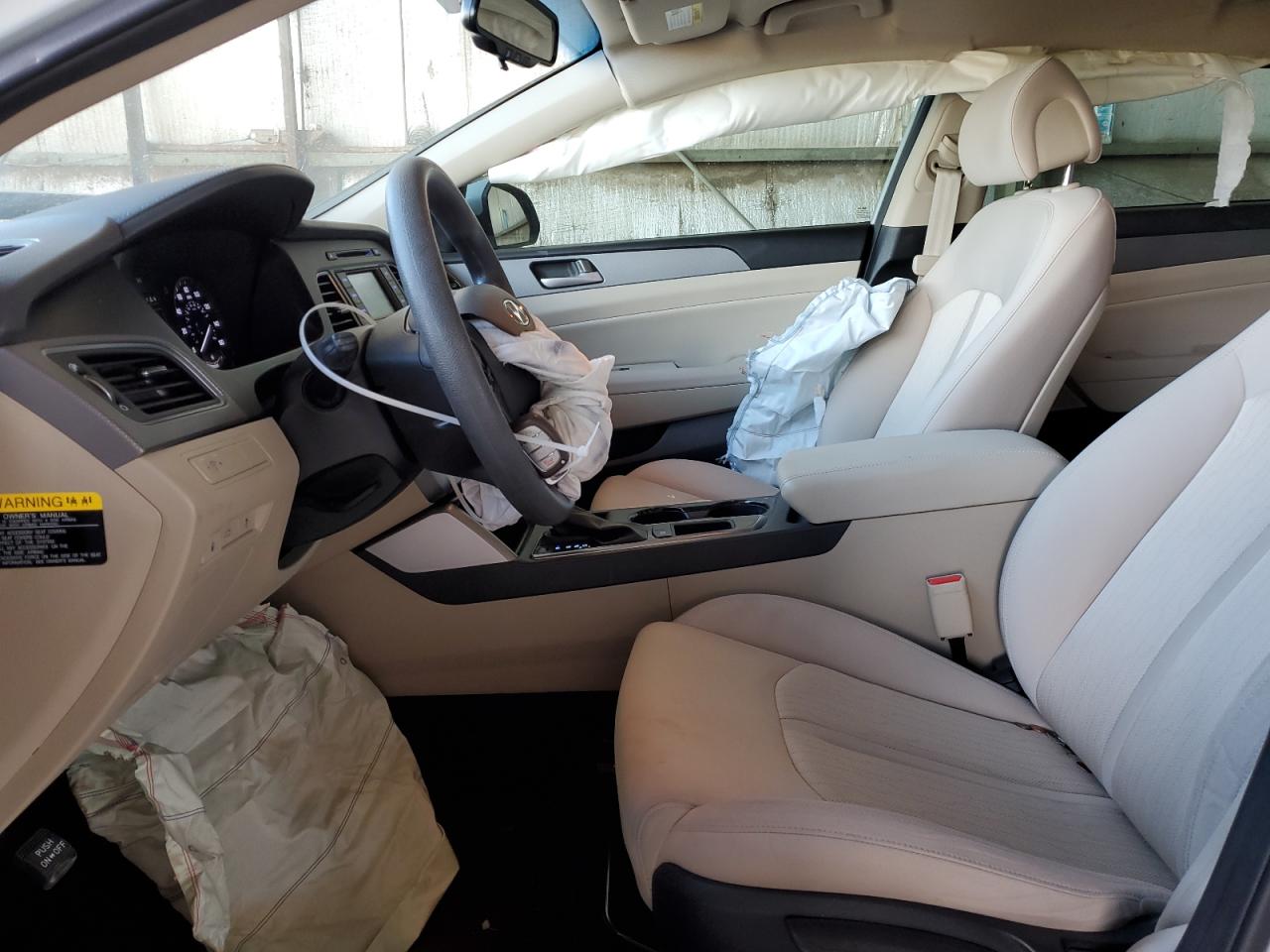2016 Hyundai Sonata - Image 7