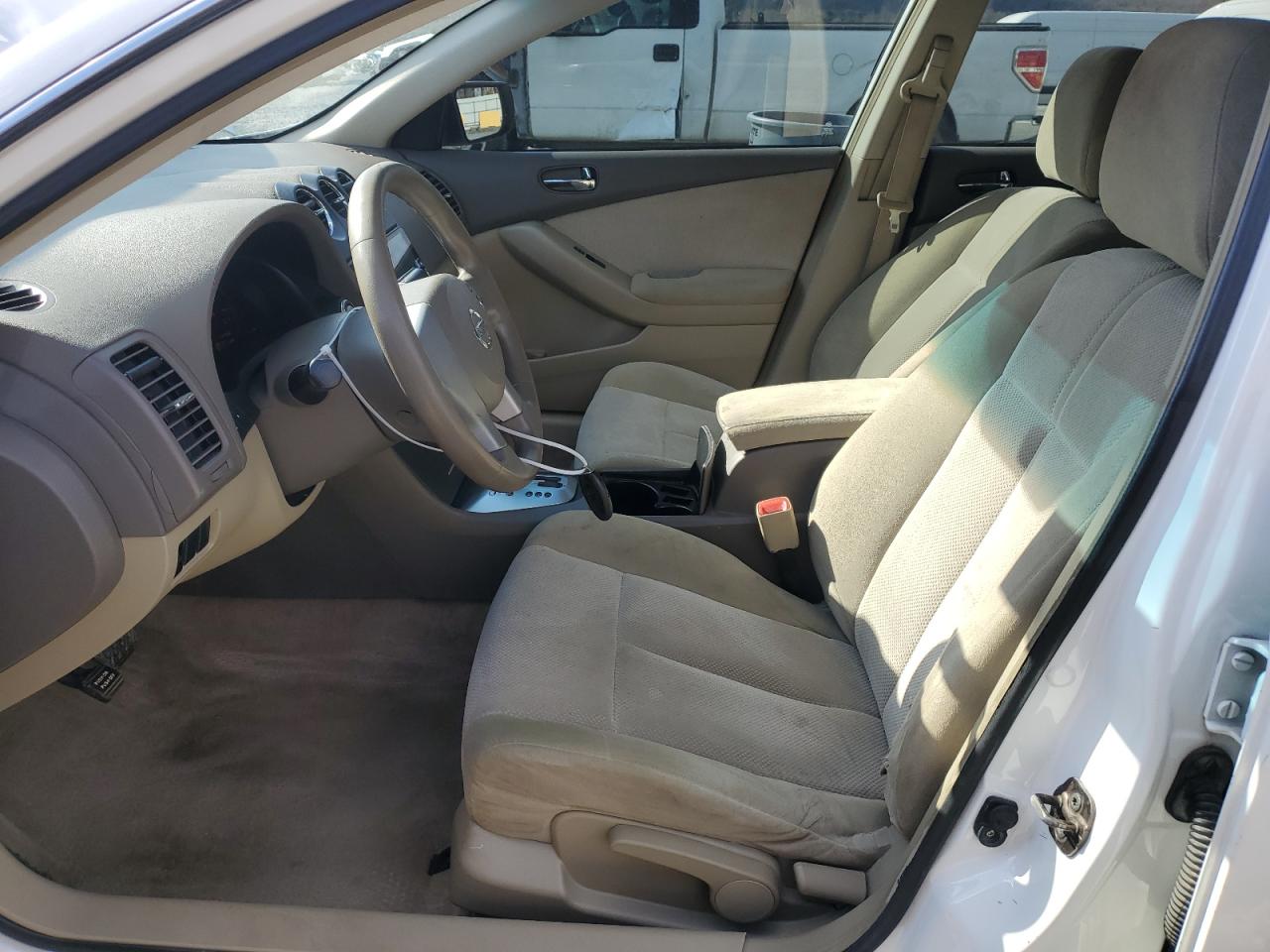 2009 Nissan Altima - Image 7