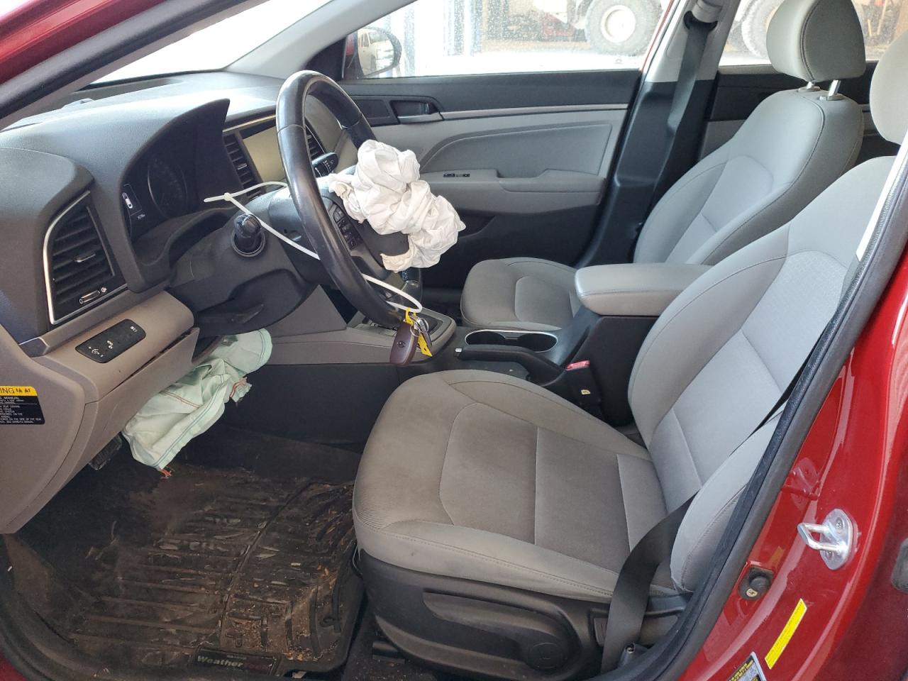 2017 Hyundai Elantra - Image 7