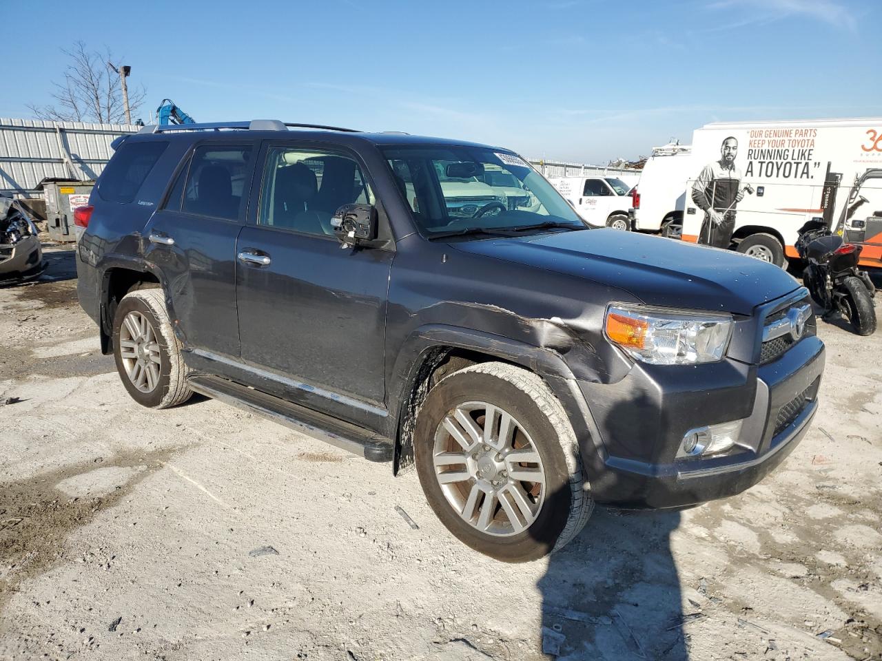 2013 Toyota 4Runner - Image 4