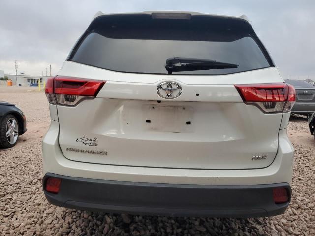  TOYOTA HIGHLANDER 2018 Білий