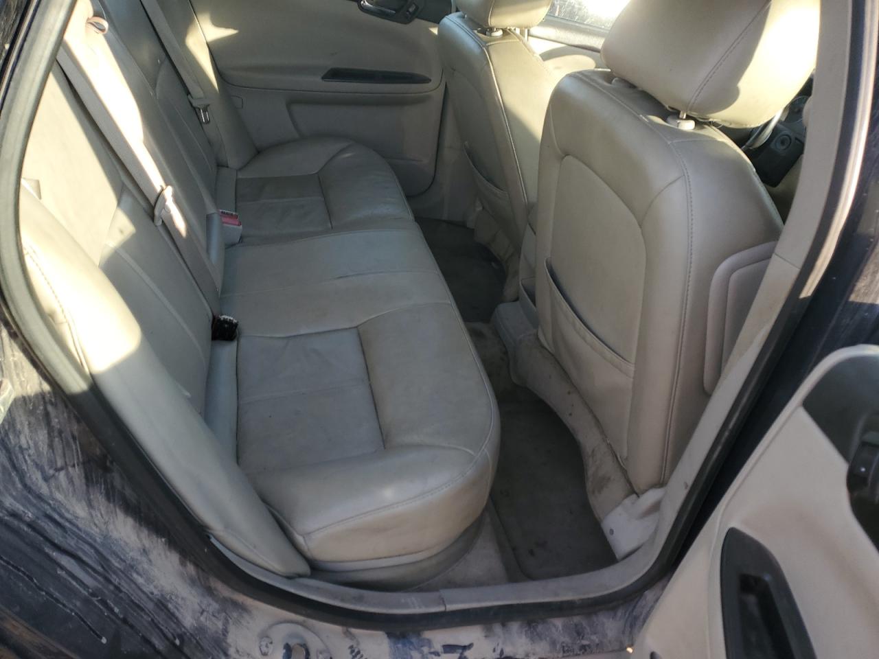2009 Chevrolet Impala - Image 11