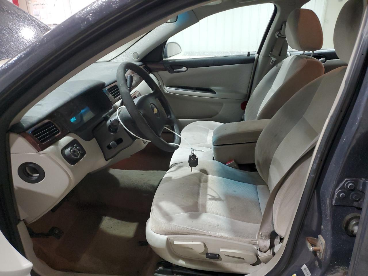 2009 Chevrolet Impala - Image 7