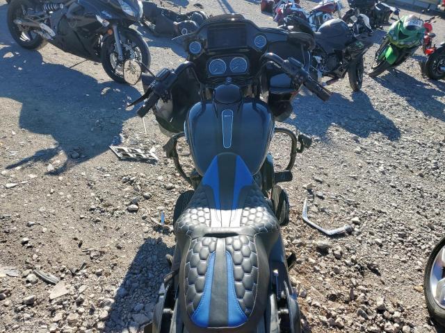  HARLEY-DAVIDSON FL 2019 Чорний