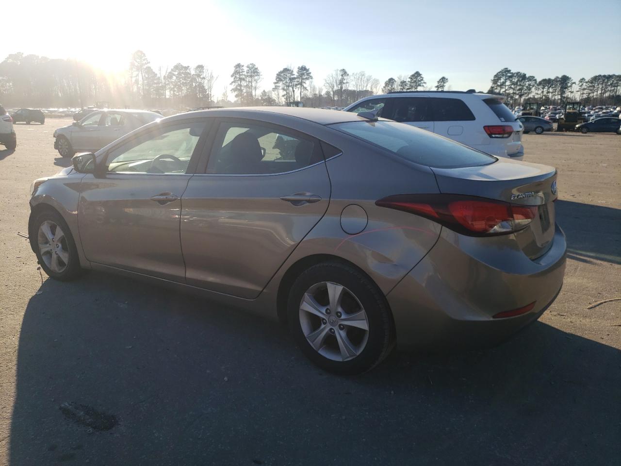 2016 Hyundai Elantra - Image 2