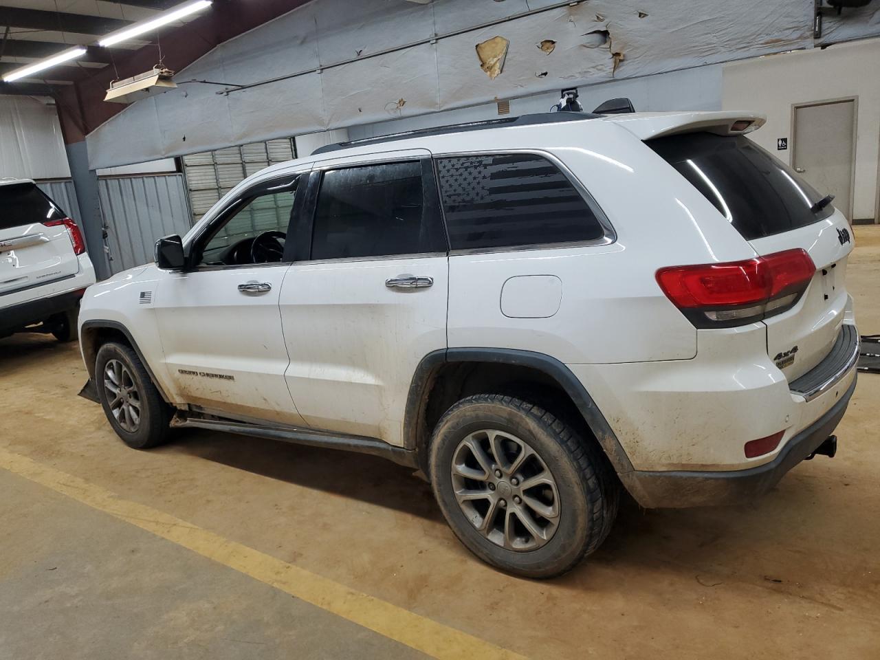 2015 Jeep Grand Cherokee - Image 2