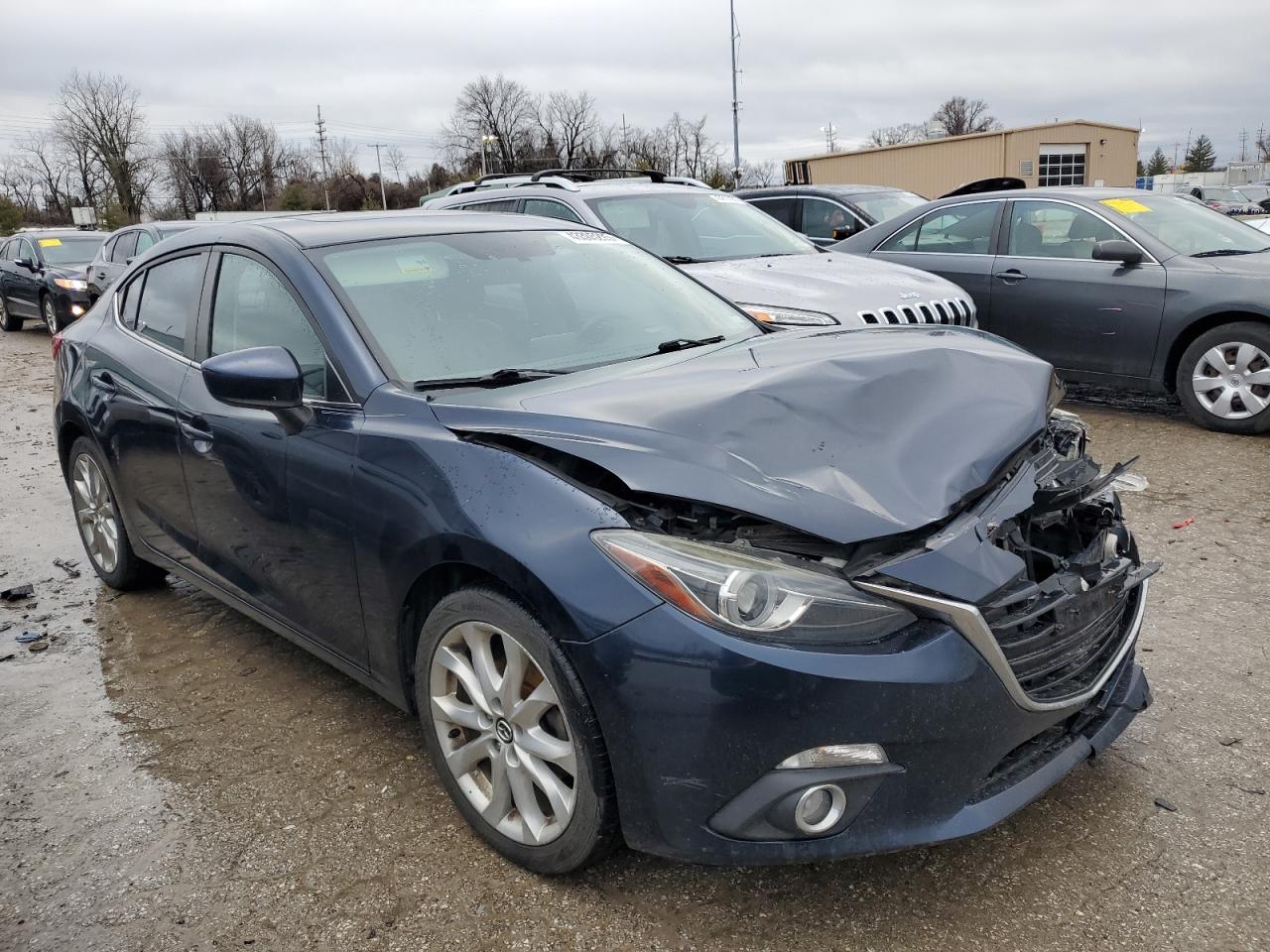2015 Mazda 3 - Image 4