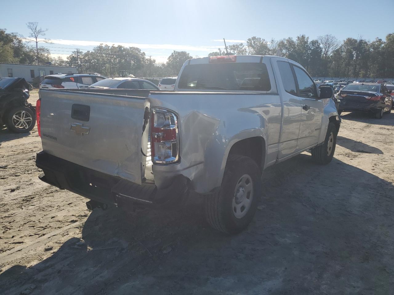 2020 Chevrolet Colorado - Image 3