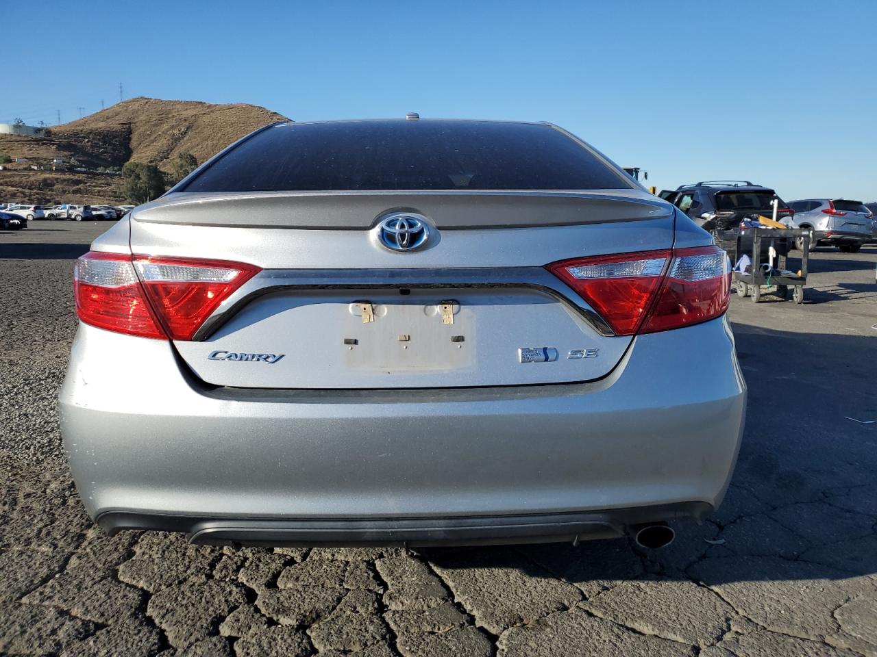 VIN 4T1BD1FK6GU196052 2016 TOYOTA CAMRY no.6