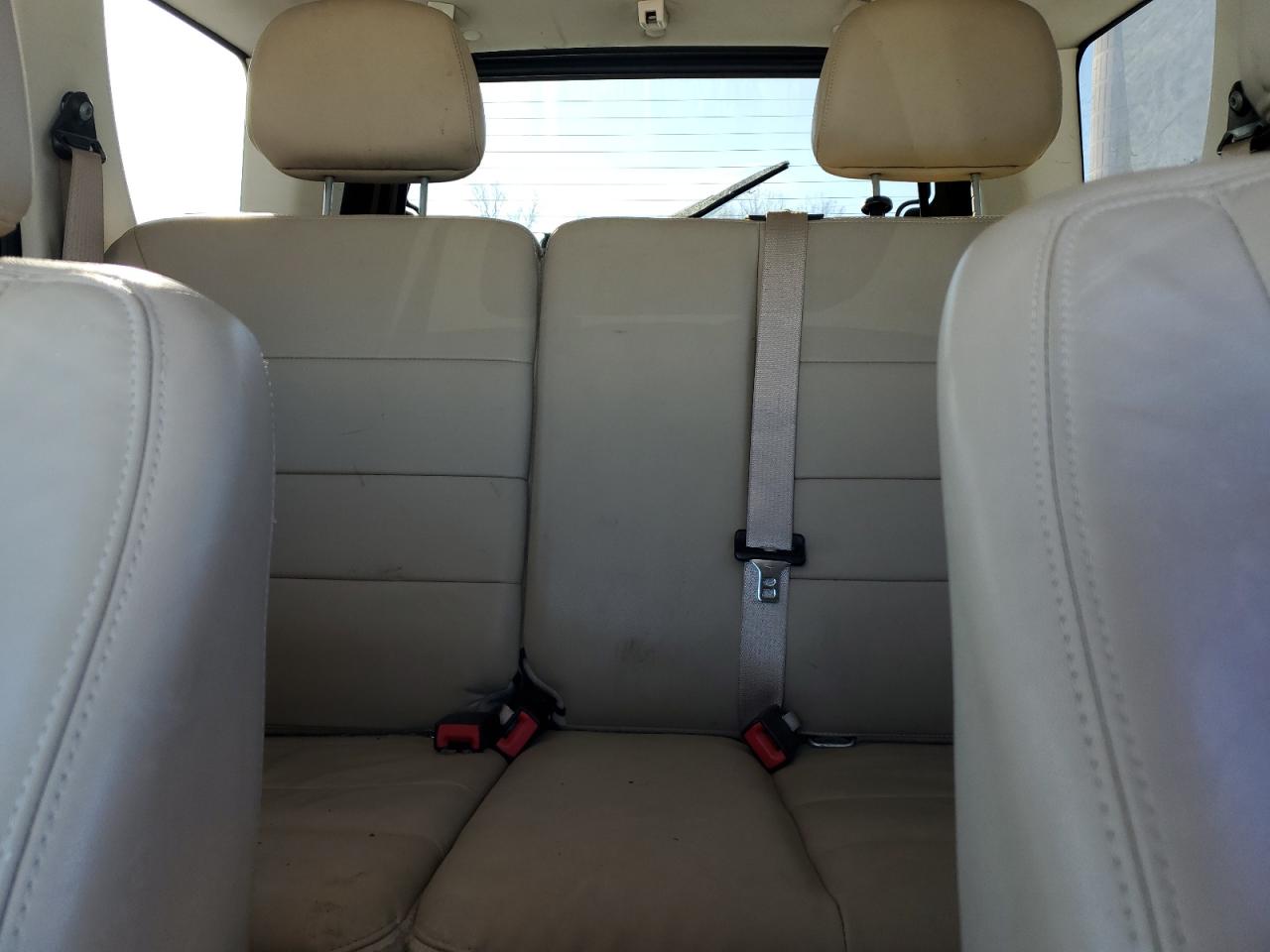 2011 Ford Escape - Image 10