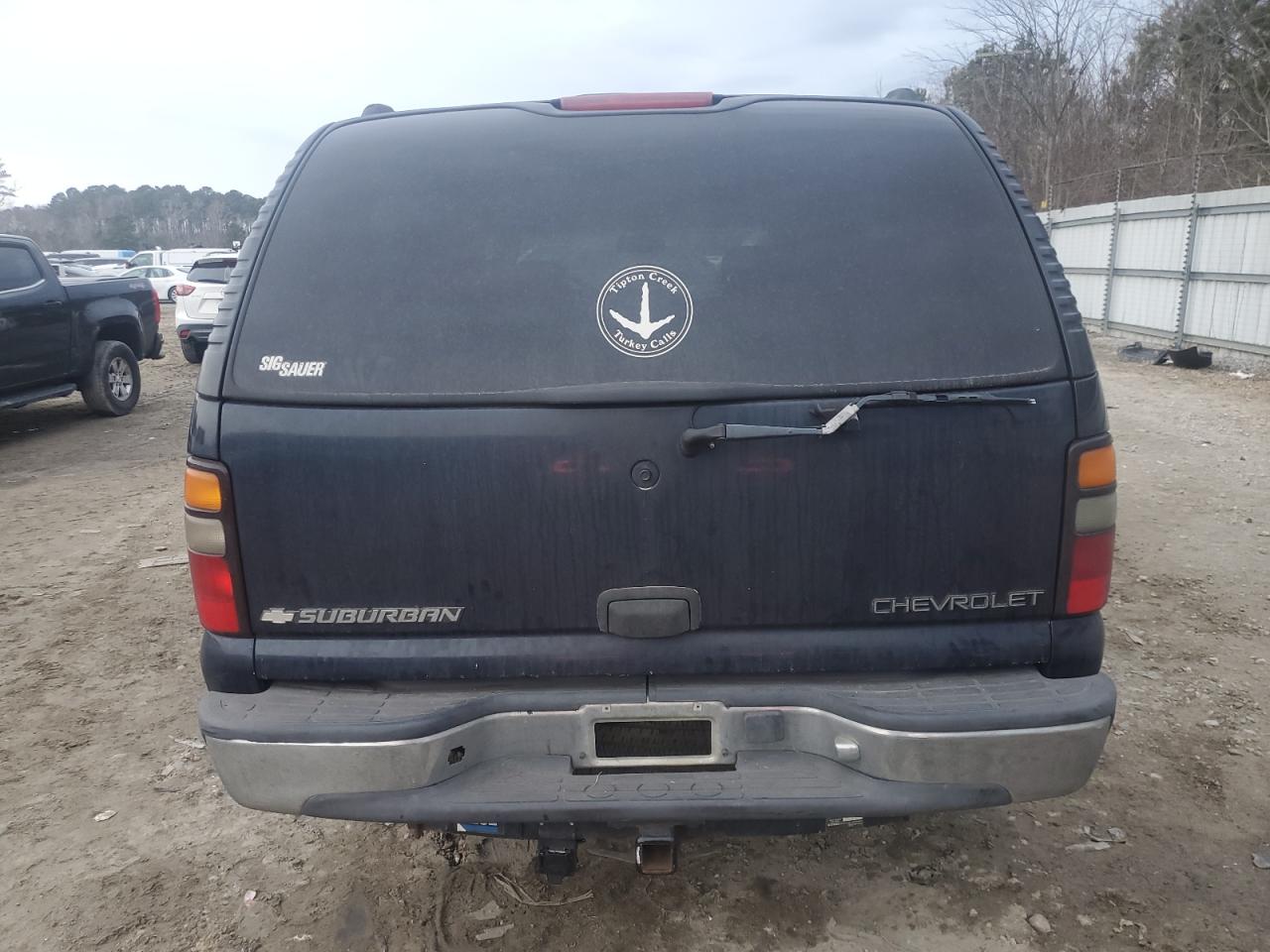 2005 Chevrolet Suburban - Image 6