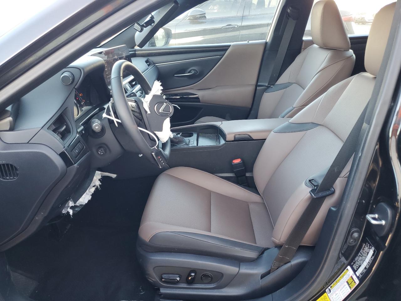 2024 Lexus ES - Image 7